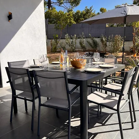 Neuve, Piscine Chauffee Villa *